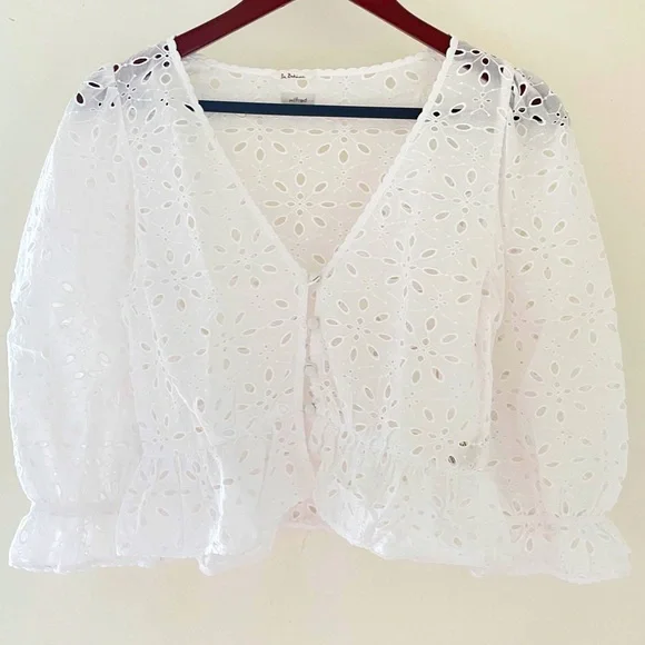 Wilfred eyelet blouse with ruffle detail and covered buttons. - Picture 2 of 4